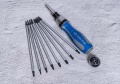 TELESKOPOWY WKRĘTAK DO BITÓW 1/4" Z GRZECHOTKĄ Z ZESTAWEM BITÓW (PH, PZ, SL, TORX, HEX) 16 CZ. King Tony 32526MRN