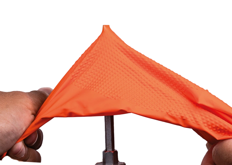 8997